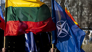 Luki&scaron;kių aik&scaron;tėje vyko Lietuvos įstojimo į NATO minėjimas