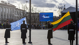 Lukiškių aikštėje vyko Lietuvos įstojimo į NATO minėjimas