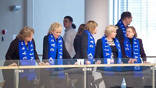 Seimas sprendžia dėl trijų &bdquo;darbiečių&ldquo; teisinės neliečiamybės naikinimo teisinės neliečiamybės naikinimo
