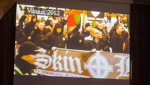Kadras i&scaron; filmo "Susitikimas su nacionalistais"