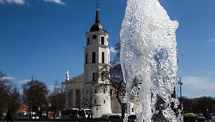 Fontanas Odminių skvere