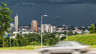 I&scaron; didelio debesies &ndash; mažas lietus
