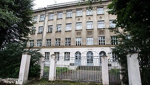 Apleistos mokyklos pastato remontui reikia apie 12 mln. Lt 