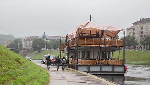 Vilniaus meras Artūras Zuokas apžiūrėjo Neries dugną.