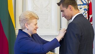 Sportininkui Dainiui Zubrui - valstybės apdovanojimas