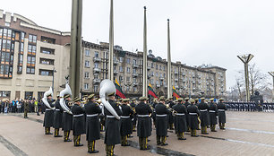 Valstybės vėliavos pakėlimo ceremonija 