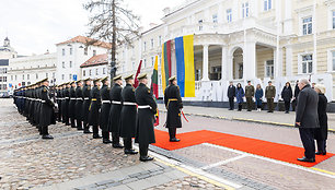 Arvydas Anušauskas susitiko su Latvijos gynybos ministre