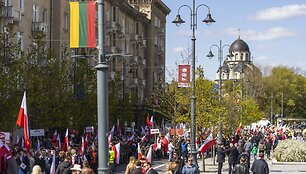 Vilniaus gatvėmis žygiavo tūkstančiai Pasaulio lenkų dienos dalyvių