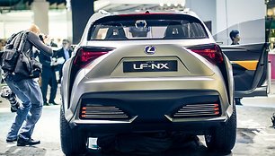 „Lexus LF-NX“