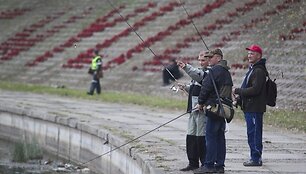 Aplinkosaugininkai ir aplinkos viceministras Linas Jonauskas gaudė žvejus-pažeidėjus.