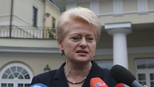Vilniuje susirinkę Lietuvos diplomatai sprendžia, kaip susiveržti diržus mažėjant Užsienio reikalų ministerijos finansavimui.