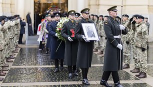 Pulkininko J. Vitkaus-Kazimieraičio laidotuvių ceremonija
