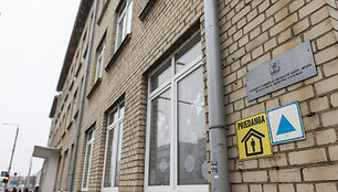 Dvi ugdymo įstaigos viename pastate Vilniaus Kauno gatvėje