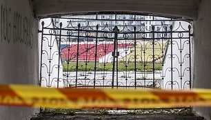 Legendinis „Žalgirio“ stadionas stovi apleistas ir niekam nereikalingas.