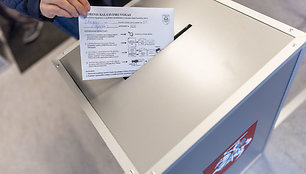 Prasidėjo balsavimas iš anksto Respublikos Prezidento rinkimuose ir referendume