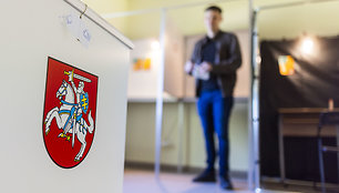 Sekmadienis – Lietuvos prezidento rinkimų ir referendumo dėl pilietybės diena