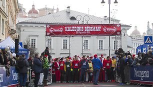 Vilniaus gatvėse – kalėdinis bėgimas