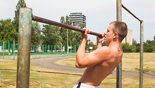 Vilniaus mokyklų sporto aikštynai.