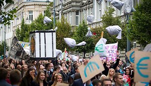 Vilniaus Universiteto (VU) studentai griausmingai paminėjo mokslo metų pradžią.
