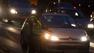 Vilniaus policija gaudė A juostą užimančius automobilių vairuotojus