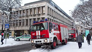 Vilniuje nugriuvo pastato dalis.