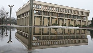 Gruodžio 10 d. prie Vilniaus Sporto rūmų įvyko protesto mitingas. Mitingą organizavo Lietuvos pagyvenusių žmonių asociacija, prie jo prisidėjo ir Pensininkų partija.