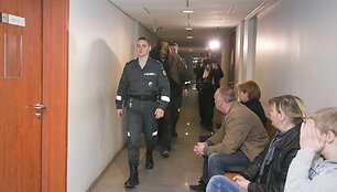 Įtariamųjų dėl nužudymo Fabijoni&scaron;kėse suėmimas teisme