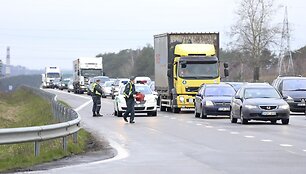 Penktadienio ankstų rytą Vilniaus kelių policijos reidas