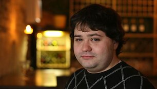  Į prancūzi&scaron;ku stiliumi dvelkiantį restoraną po spektaklio susirinko beveik visi bohemiečiai.
