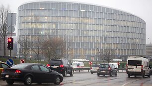 Lietus negailestingai merkia Vilnių