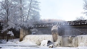 &Scaron;alčio sukaustyti Vilniaus peizažai atskleidė žiemos grožį