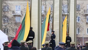 Valstybės vėliavos pakėlimo ceremonija