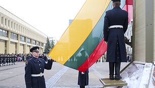 Valstybės vėliavos pakėlimo ceremonija