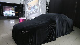 E klasės &bdquo;Mercedes-Benz&ldquo; pristatymo akimirka