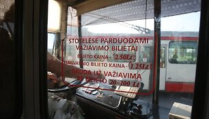Nuo &scaron;iol į visuomeninį transportą vilniečiai lips tik per priekines duris