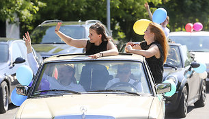 Vilniaus moksleiviai švenčia Paskutinį skambutį