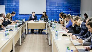 Sveikatos ministro Aurelijaus Verygos susitikimas su verslininkais dėl specializuotų alkoholio parduotuvių