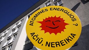 Protesto akcija prie Baltarusijos ambasados.