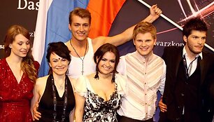Pirmojo &bdquo;Eurovizijos&ldquo; pusfinalio nugalėtojai, patekę į finalą.