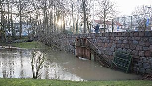 Palangoje patvinusi Rąžės upė