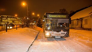 Autobuso avarija &Scaron;e&scaron;kinės kalno papėdėje Vilniuje
