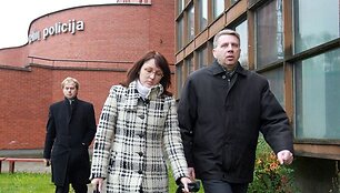Darius Valys i&scaron;eina i&scaron; kelių policijos.