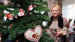 Tarptautinės Kalėdų labdaros mugės pristatymas.