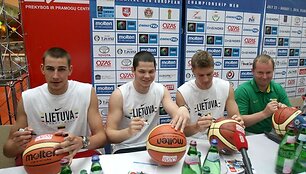 Lietuvos a&scaron;tuoniolikmečiai krep&scaron;ininkai ir fanų zonos pristatymas