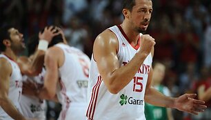 Turkijos ir Slovėnijos rinktinių dvikovos akimirkos