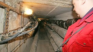 Prie&scaron; kiekvieną &scaron;ildymo sezoną &scaron;ilumininkams tenka patikrinti apie 400 km po visu Kaunu i&scaron;siraizgiusių kvartalinių ir magistralinių &scaron;ilumos tinklų.
