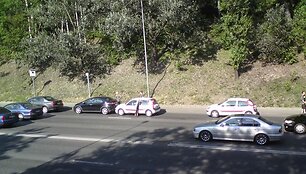 Avarija sostinėje ant &Scaron;e&scaron;kinės kalno 