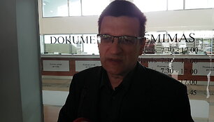 5cde6f4d35ee3video_5cde6f0c4debe