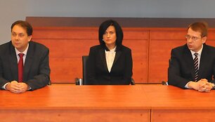 Vilniaus miesto apylinkės teismo pirmininkė Loreta Braždienė, pavaduotojai Alenas Piesliakas (kairėje), Gediminas Viederis.