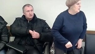 Artūras Masterbrockis ir nukentėjusioji teisme